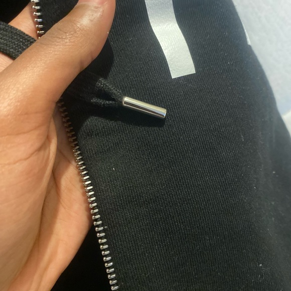 VERSACE Zip Up Hoodie Black (Medium), worn twice, in perfect condition. - Picture 4 of 4
